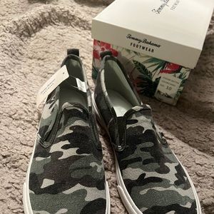 New Tommy Bahama canvas camo shoes.